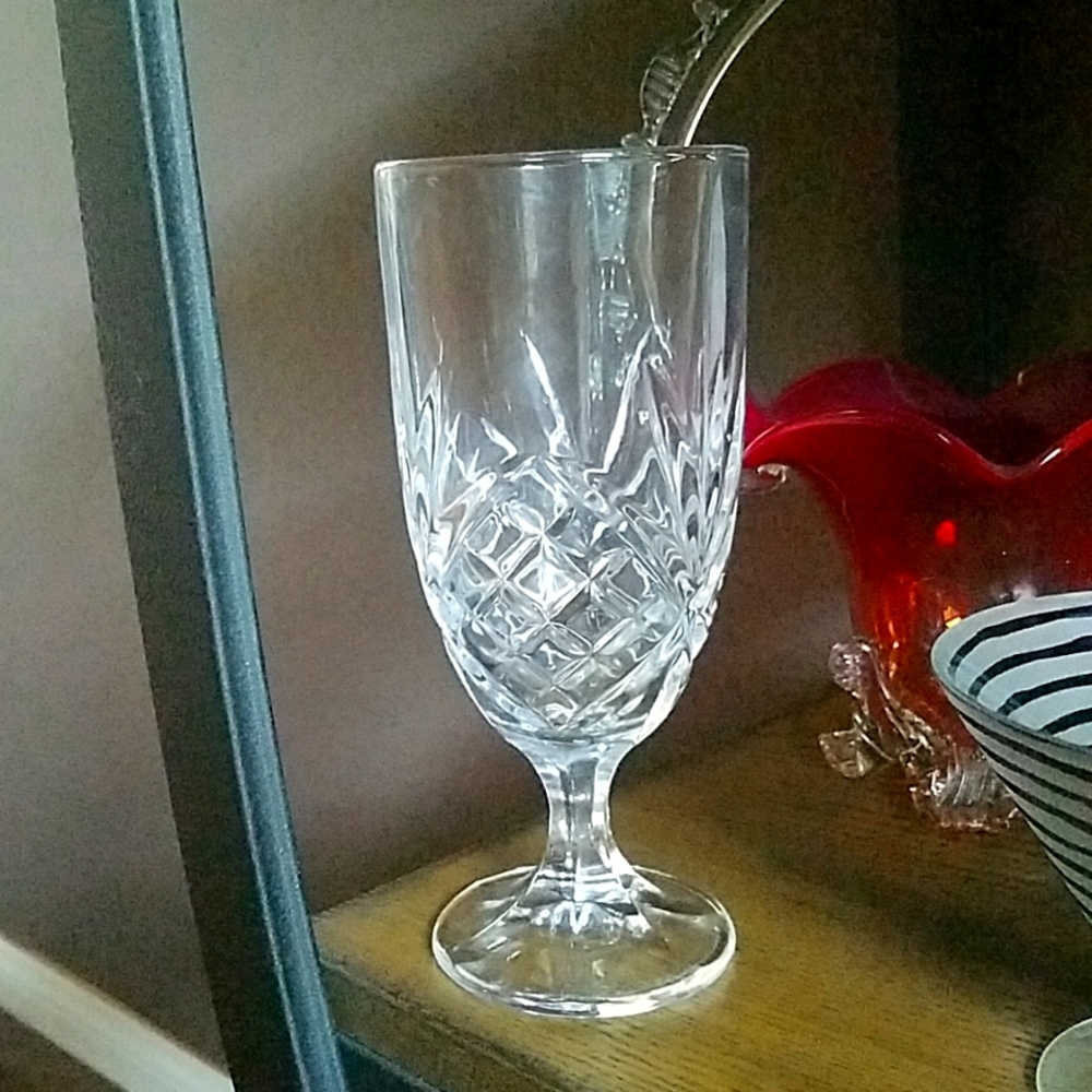 4 Water glasses